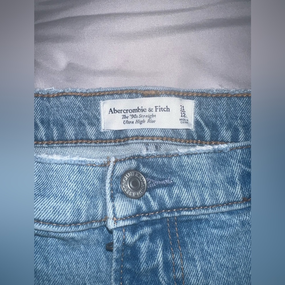 Abercrombie & Fitch Light Blue Straight Leg Jeans - Picture 3 of 5